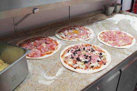 le mediterraneen pizza braine l alleud