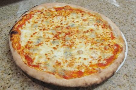 Pizza 4 fromages