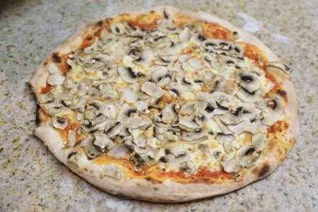 Pizza Funghi